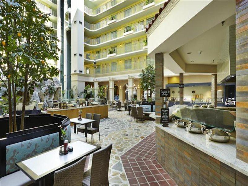 Embassy Suites By Hilton Fort Lauderdale 17Th Street Exteriör bild